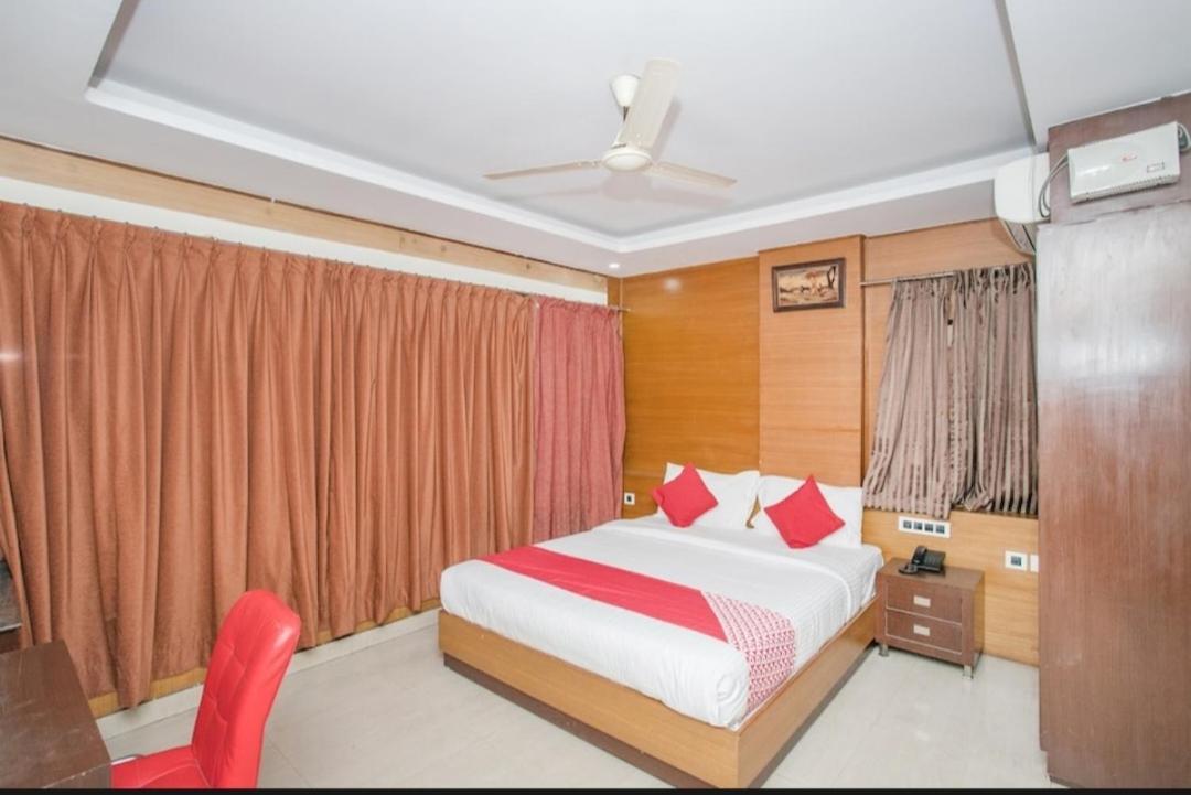 Westernsuites Hotel / Spa Bangalore Dış mekan fotoğraf
